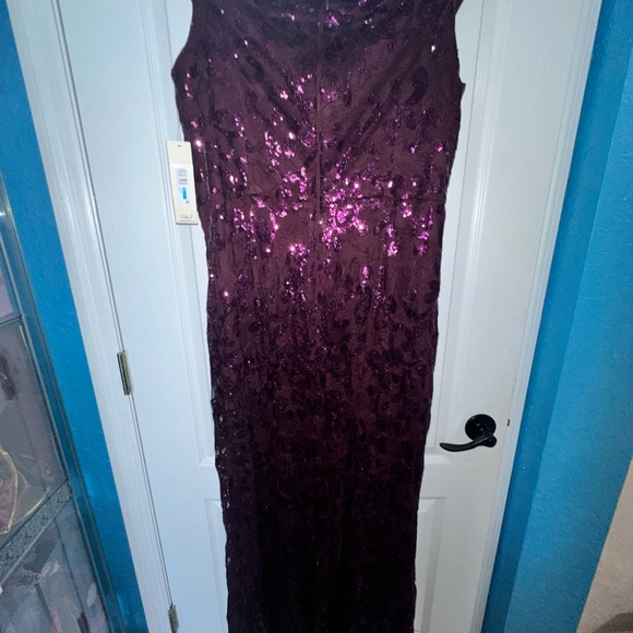 NEW WT Eliza J Women’s Size 16 Sequin Gown Sleeveless Mermaid Style Purple - Picture 11 of 16